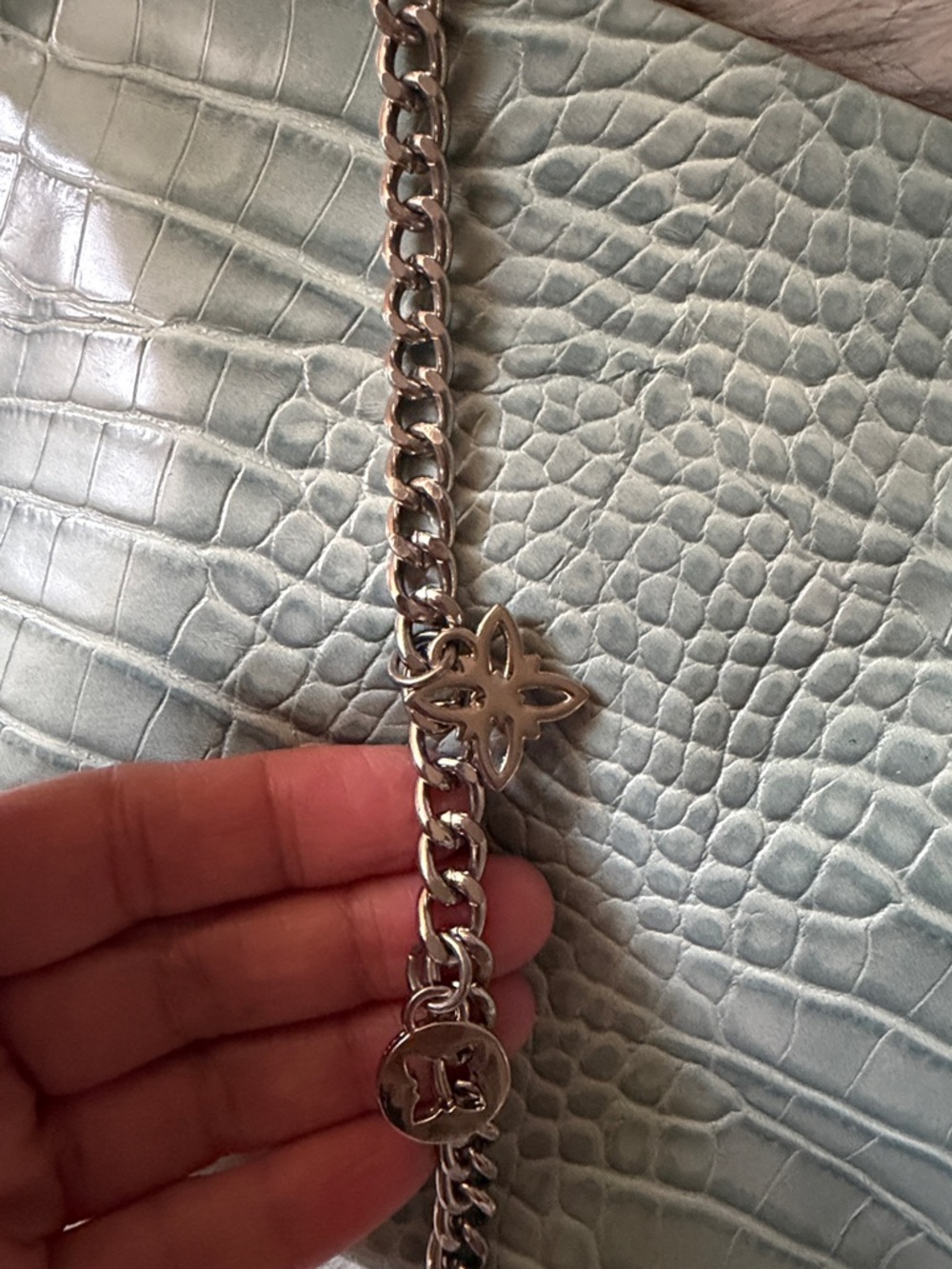 BCBGeneration seafoam Croc-Embossed Chain Shoulder Bag - Picture 4 of 6